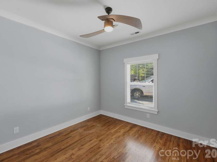 1416 Parkwood Avenue, Charlotte, NC 28205.  MLS# CAR4420784, YatesRealty ID 31035. 