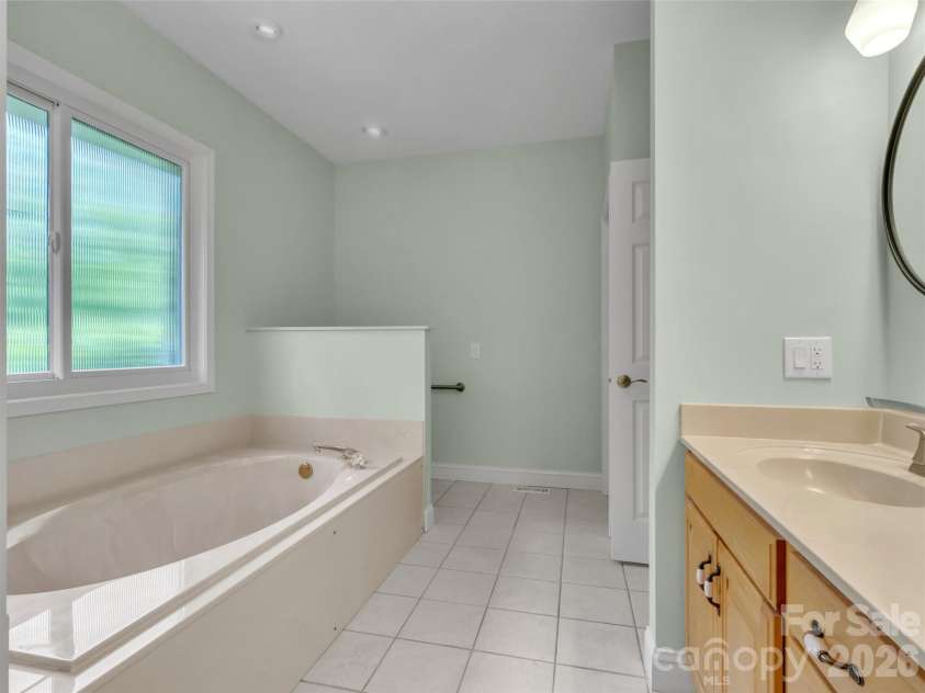 99 Mary Gray Drive, Clyde, NC 28721.  MLS# CAR4389889, YatesRealty ID 31036. 