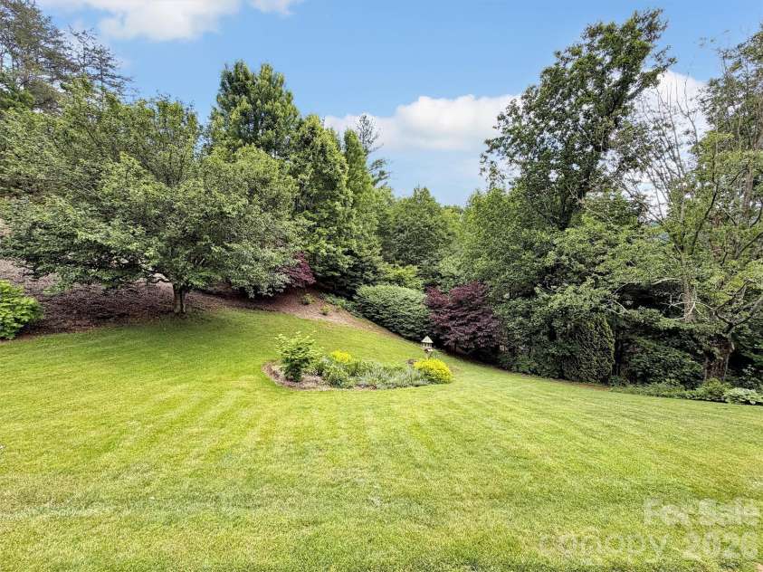 99 Mary Gray Drive, Clyde, NC 28721.  MLS# CAR4389889, YatesRealty ID 31036. 