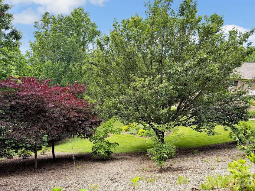 99 Mary Gray Drive, Clyde, NC 28721.  MLS# CAR4389889, YatesRealty ID 31036. 