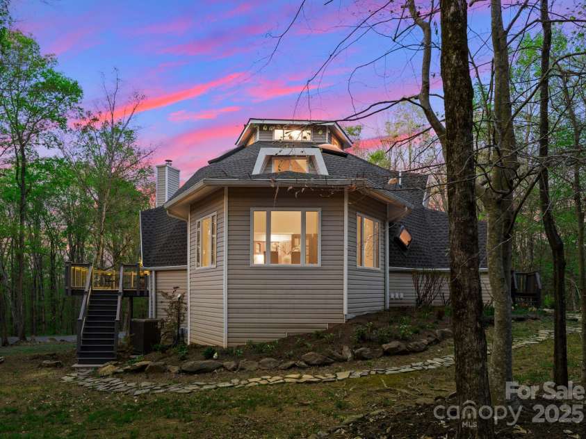 10200 Amsterdam Drive, Mount Pleasant, NC 28124.  MLS# CAR4213612, YatesRealty ID 31037. 