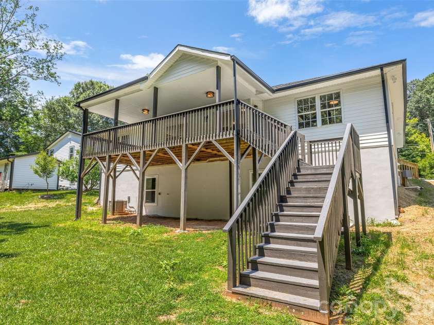 1314 Redland Drive, Gastonia, NC 28054.  MLS# CAR4423725, YatesRealty ID 31037. 