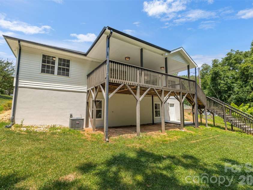 1314 Redland Drive, Gastonia, NC 28054.  MLS# CAR4423725, YatesRealty ID 31037. 