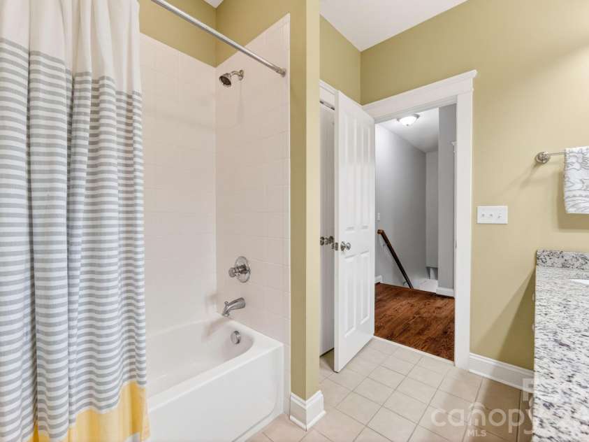 809 Elswick Court, Fort Mill, SC 29708.  MLS# CAR4386301, YatesRealty ID 31038. 