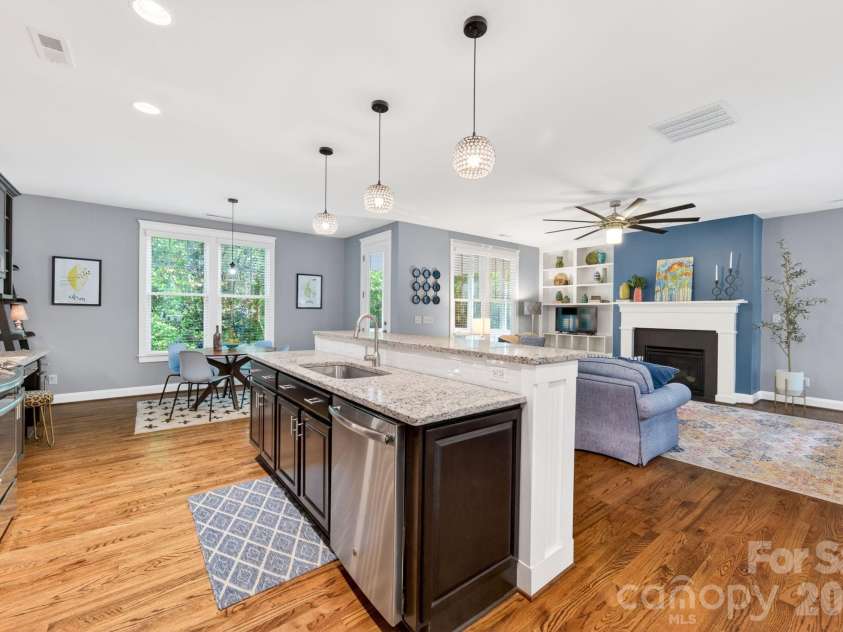 809 Elswick Court, Fort Mill, SC 29708.  MLS# CAR4386301, YatesRealty ID 31038. 