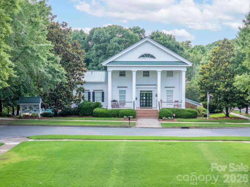 809 Elswick Court, Fort Mill, SC 29708.  MLS# CAR4386301, YatesRealty ID 31038. Baxter Community Center