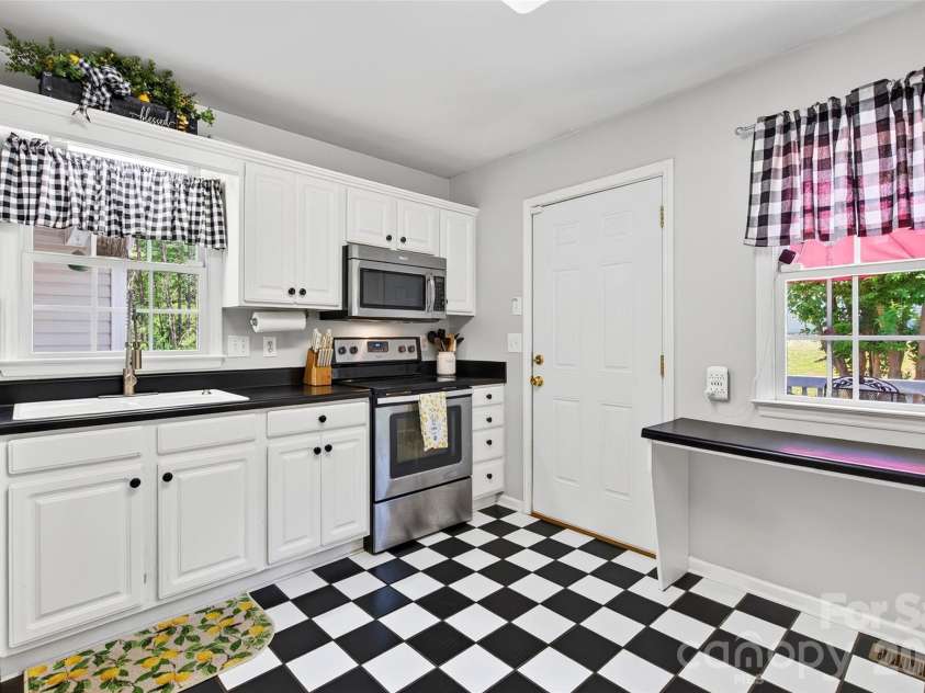 1076 Grays Creek Church Road, Rutherfordton, NC 28139.  MLS# CAR4393812, YatesRealty ID 31039. 