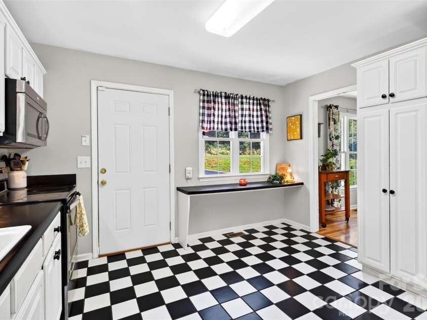 1076 Grays Creek Church Road, Rutherfordton, NC 28139.  MLS# CAR4393812, YatesRealty ID 31039. 