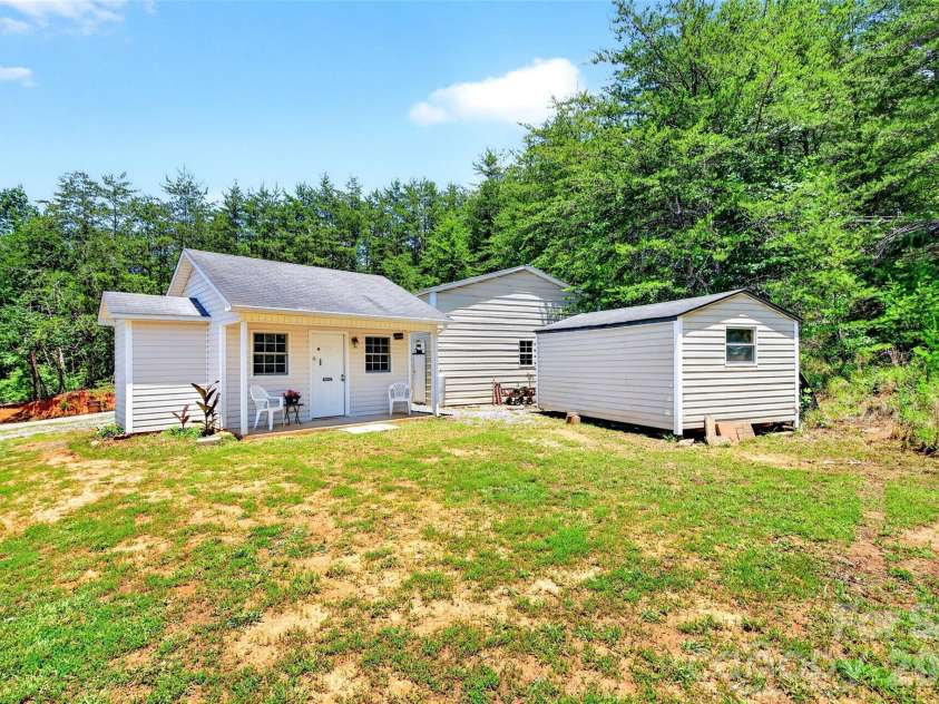 1076 Grays Creek Church Road, Rutherfordton, NC 28139.  MLS# CAR4393812, YatesRealty ID 31039. 
