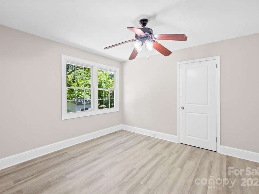 6012 Tuckaseegee Road, Charlotte, NC 28208.  MLS# CAR4252360, YatesRealty ID 31039. 