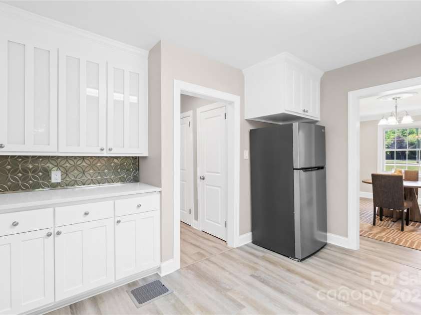 6012 Tuckaseegee Road, Charlotte, NC 28208.  MLS# CAR4252360, YatesRealty ID 31039. 