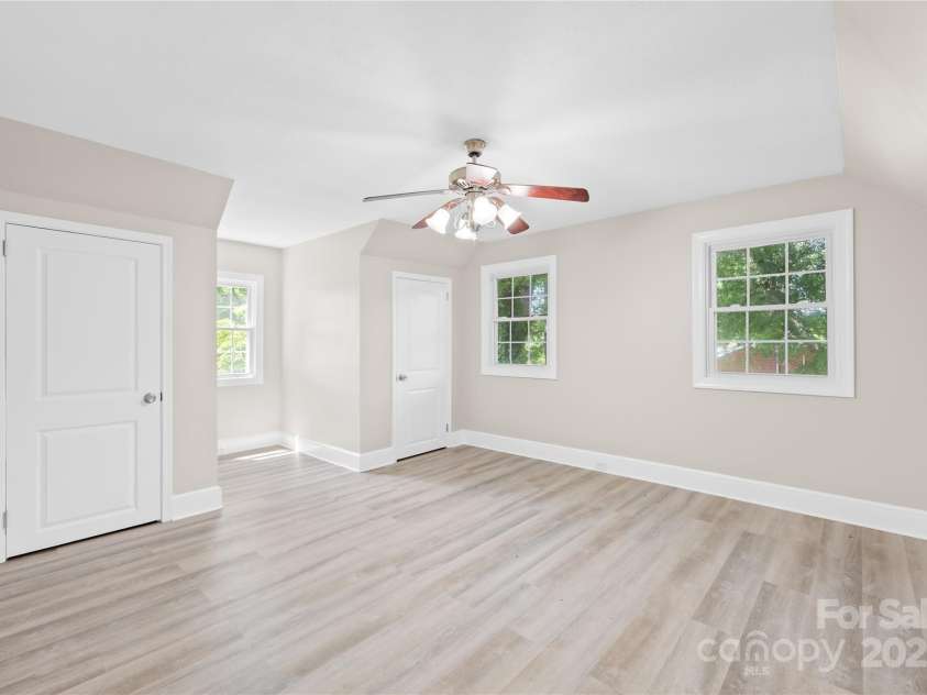 6012 Tuckaseegee Road, Charlotte, NC 28208.  MLS# CAR4252360, YatesRealty ID 31039. 