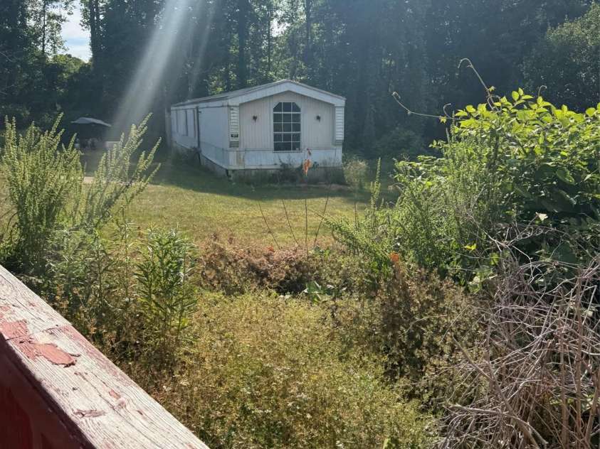 171 Ridley Street, Marion, NC 28752.  MLS# CAR4391495, YatesRealty ID 31040. 