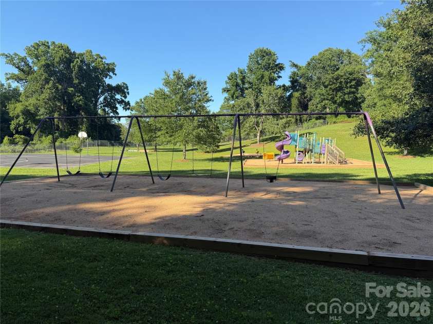 171 Ridley Street, Marion, NC 28752.  MLS# CAR4391495, YatesRealty ID 31040. 