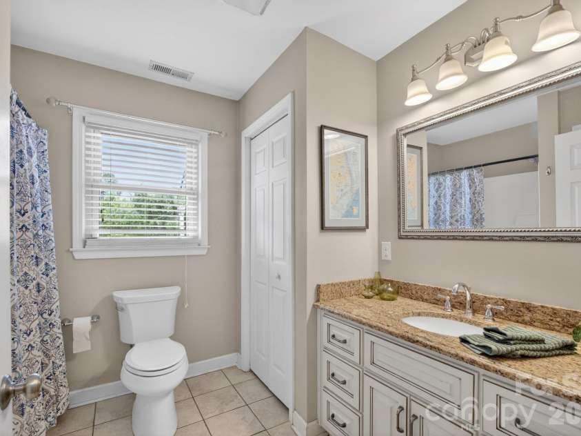 2411 Allendale Circle, Lenoir, NC 28645.  MLS# CAR4391717, YatesRealty ID 31041. 