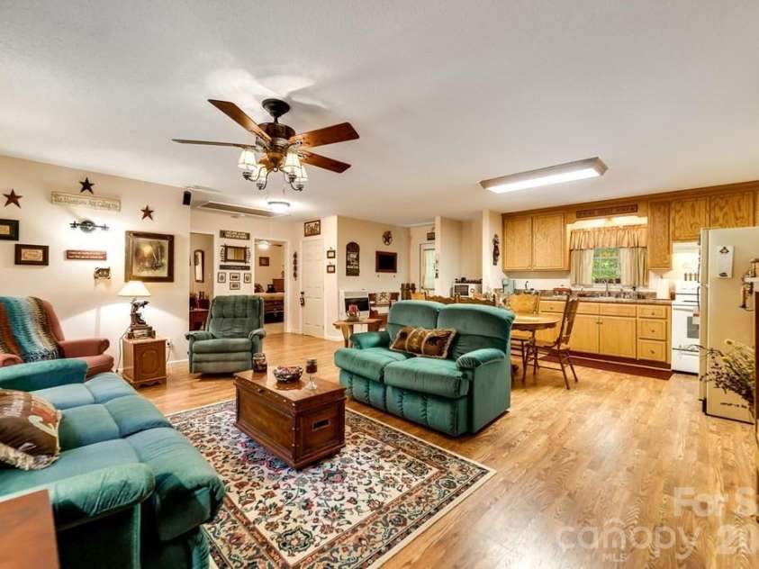 116 Keepsake Lane, Whittier, NC 28789.  MLS# CAR4394125, YatesRealty ID 31042. 