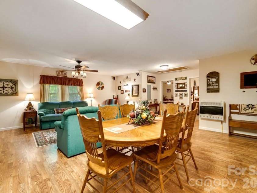 116 Keepsake Lane, Whittier, NC 28789.  MLS# CAR4394125, YatesRealty ID 31042. 