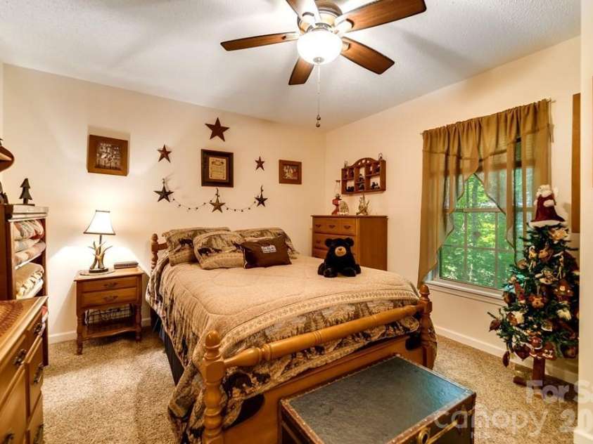 116 Keepsake Lane, Whittier, NC 28789.  MLS# CAR4394125, YatesRealty ID 31042. 