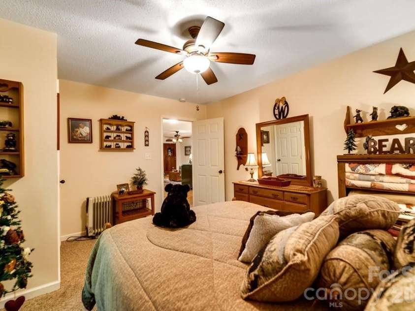 116 Keepsake Lane, Whittier, NC 28789.  MLS# CAR4394125, YatesRealty ID 31042. 