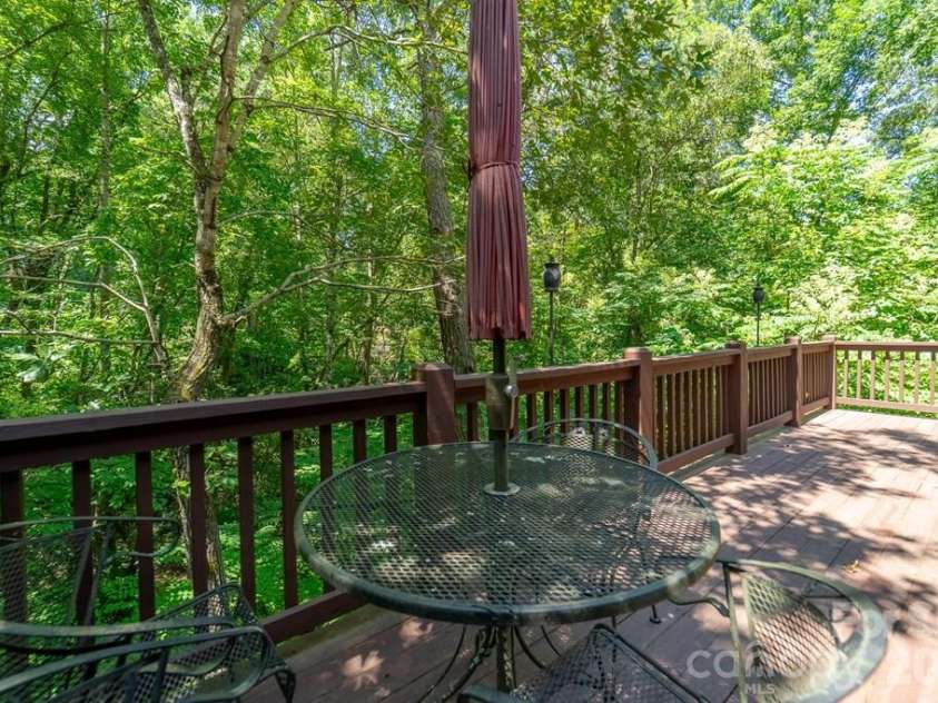 116 Keepsake Lane, Whittier, NC 28789.  MLS# CAR4394125, YatesRealty ID 31042. 