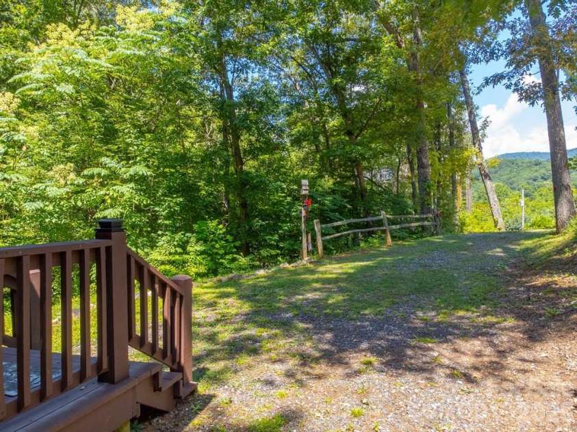 116 Keepsake Lane, Whittier, NC 28789.  MLS# CAR4394125, YatesRealty ID 31042. 