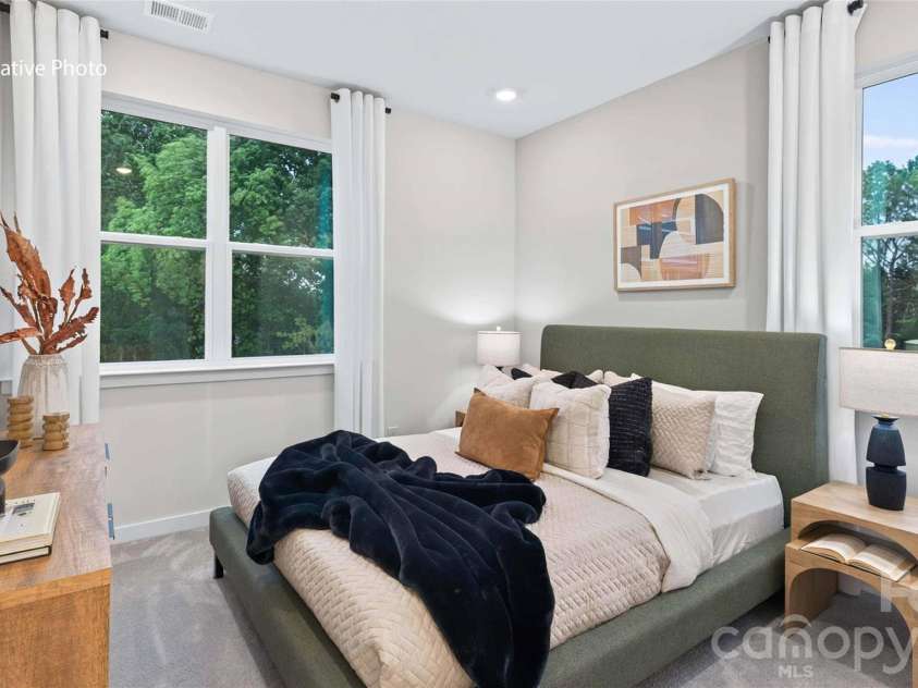 501 Annagh Drive, Charlotte, NC 28217.  MLS# CAR4428089, YatesRealty ID 31045. 