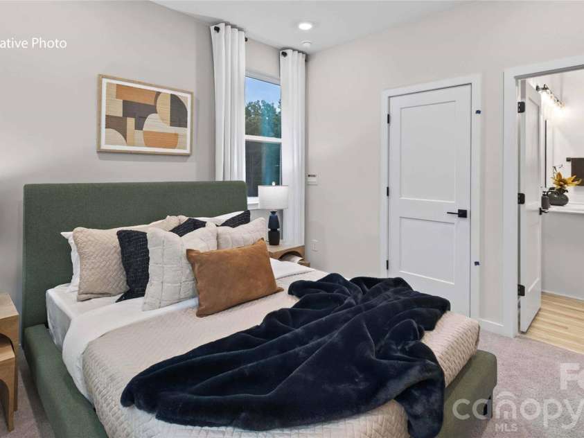 509 Annagh Drive, Charlotte, NC 28217.  MLS# CAR4428104, YatesRealty ID 31046. 