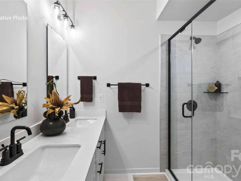 509 Annagh Drive, Charlotte, NC 28217.  MLS# CAR4428104, YatesRealty ID 31046. 