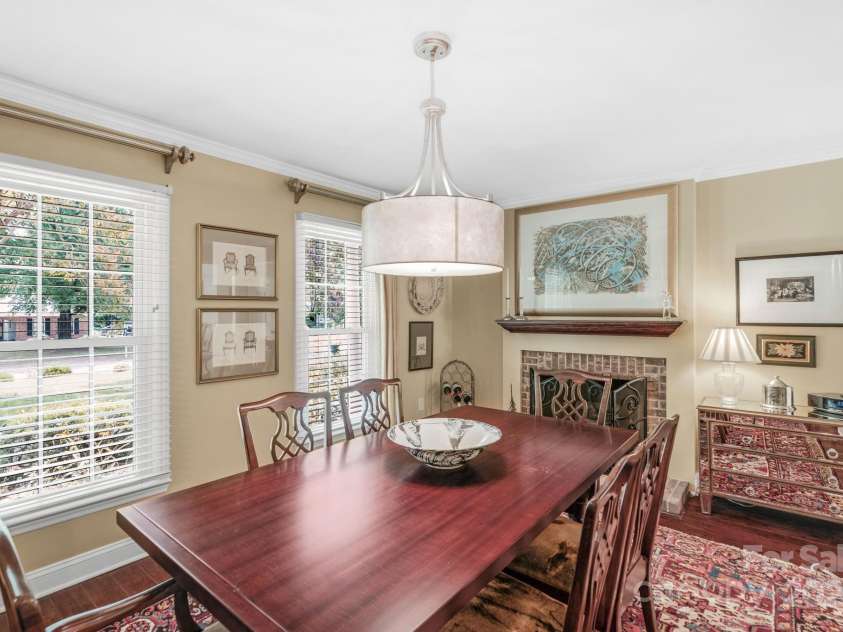 2125 Lawton Bluff Road, Charlotte, NC 28226.  MLS# CAR4275483, YatesRealty ID 31047. 