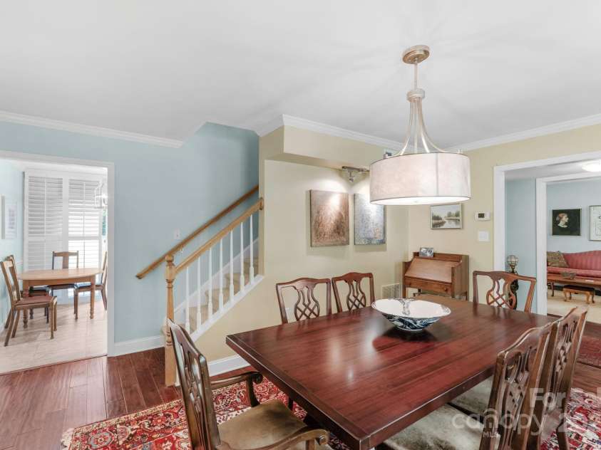 2125 Lawton Bluff Road, Charlotte, NC 28226.  MLS# CAR4275483, YatesRealty ID 31047. 