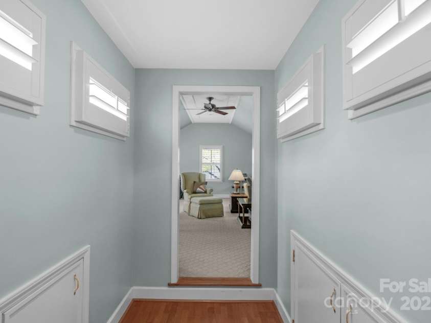 2125 Lawton Bluff Road, Charlotte, NC 28226.  MLS# CAR4275483, YatesRealty ID 31047. 
