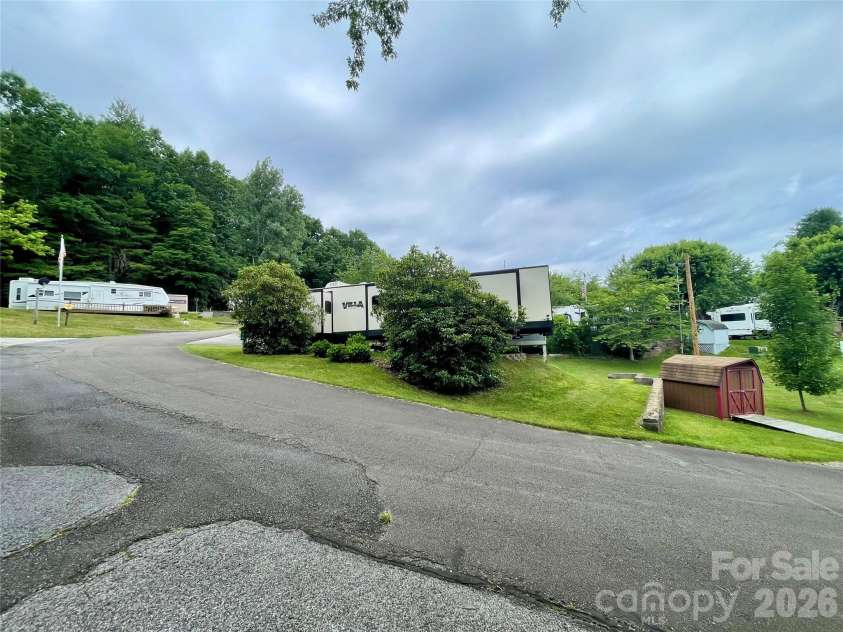 226 Saddle Ridge Drive, Ennice, NC 28623.  MLS# CAR4383260, YatesRealty ID 31048. 