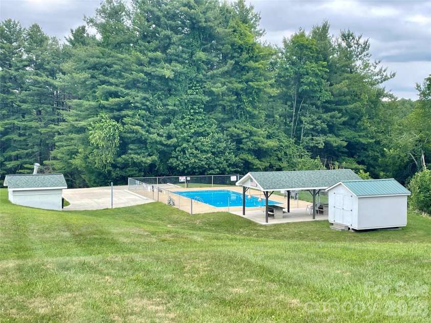226 Saddle Ridge Drive, Ennice, NC 28623.  MLS# CAR4383260, YatesRealty ID 31048. 