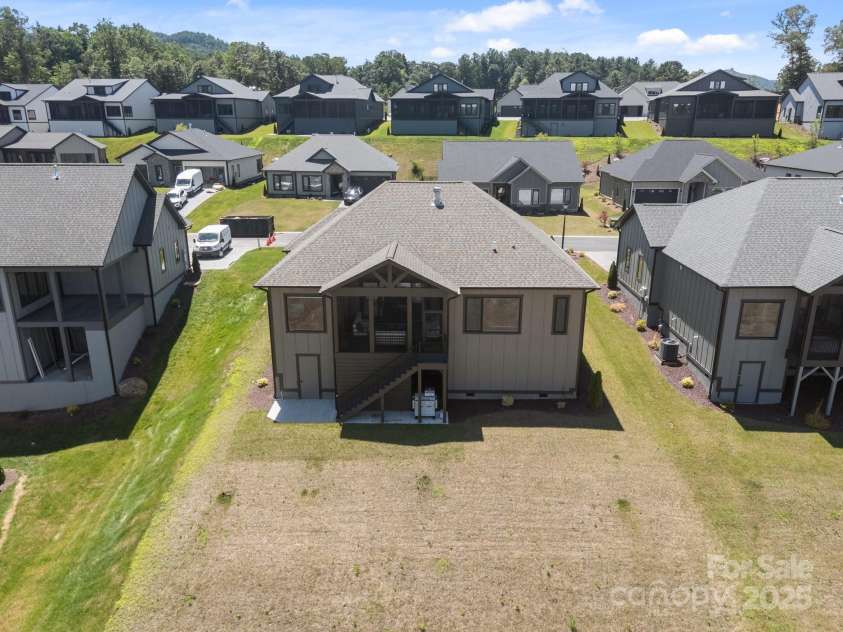 318 Avery Trail Drive, Arden, NC 28704.  MLS# CAR4276285, YatesRealty ID 31049. 