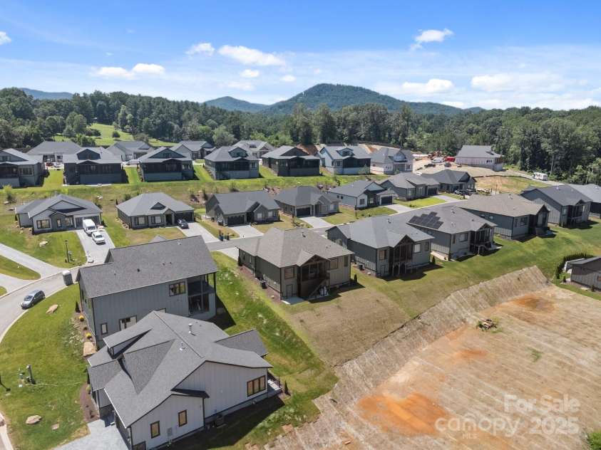 318 Avery Trail Drive, Arden, NC 28704.  MLS# CAR4276285, YatesRealty ID 31049. 