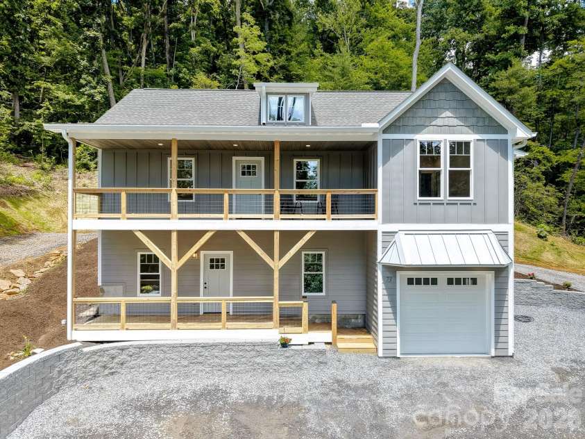 73 Rocking Porch Road, Asheville, NC 28805.  MLS# CAR4389092, YatesRealty ID 31049. 