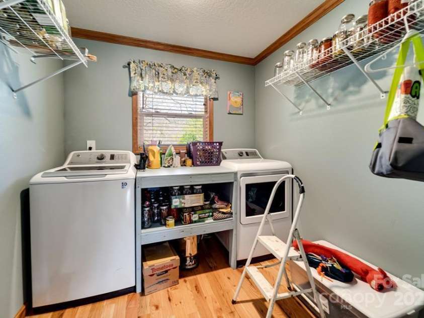 155 Bluebird Cove, Franklin, NC 28734.  MLS# CAR4238942, YatesRealty ID 3105. 