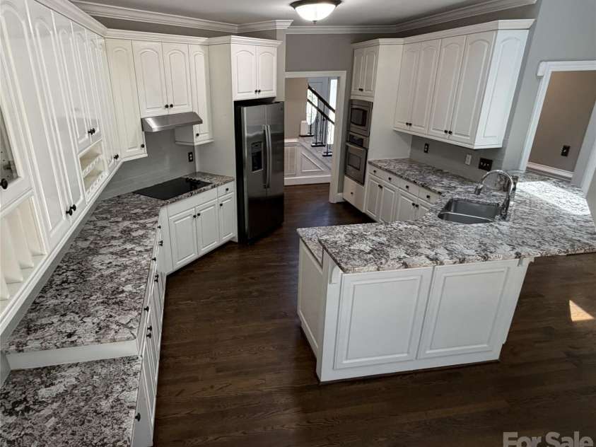 17120 Players Ridge Drive, Cornelius, NC 28031.  MLS# CAR4392492, YatesRealty ID 31050. 