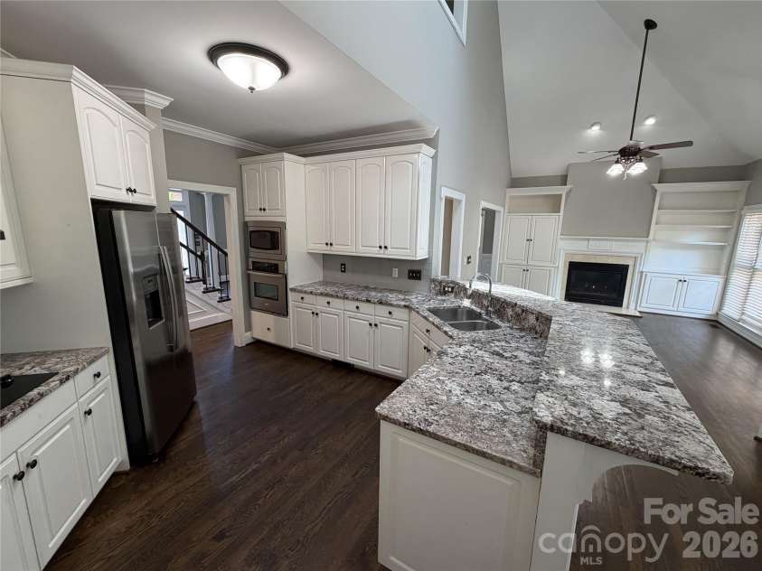 17120 Players Ridge Drive, Cornelius, NC 28031.  MLS# CAR4392492, YatesRealty ID 31050. 