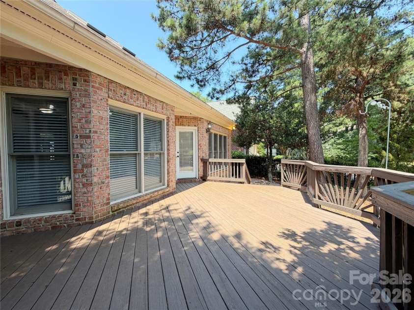 17120 Players Ridge Drive, Cornelius, NC 28031.  MLS# CAR4392492, YatesRealty ID 31050. 