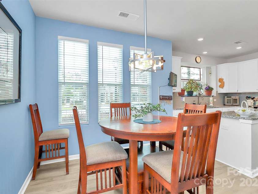 713 Henderson Valley Way, Belmont, NC 28012.  MLS# CAR4277961, YatesRealty ID 31050. Dining Area