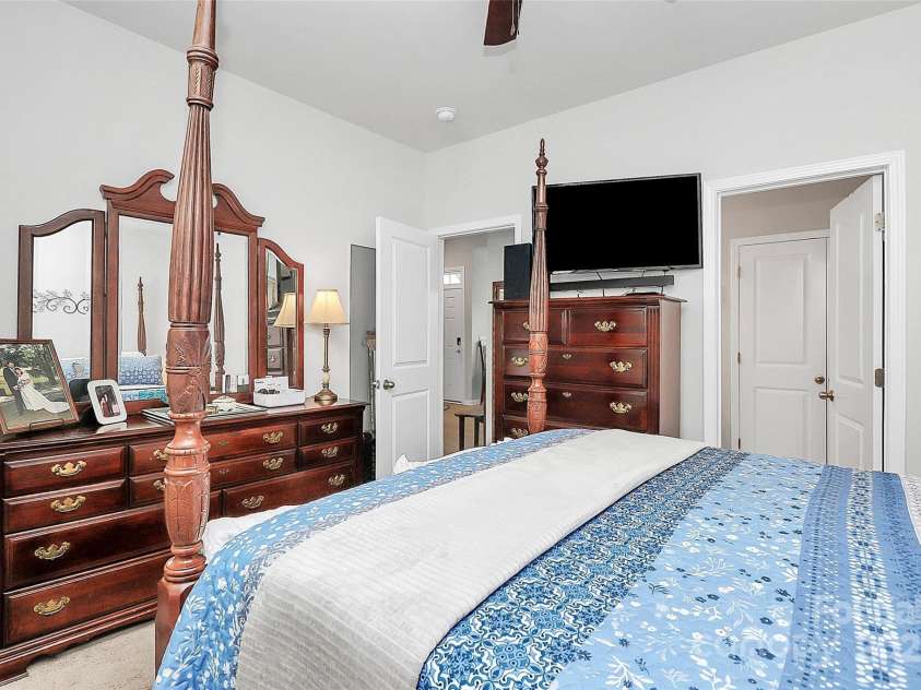 713 Henderson Valley Way, Belmont, NC 28012.  MLS# CAR4277961, YatesRealty ID 31050. Main floor Primary Bedroom