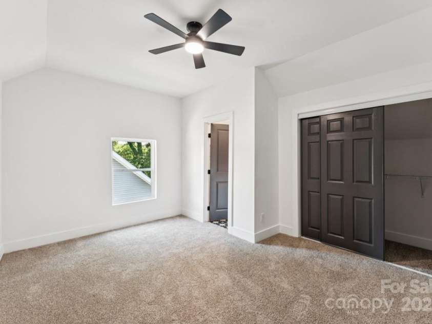 105 Ransom Street, Gastonia, NC 28052.  MLS# CAR4279798, YatesRealty ID 31052. Bedroom #4 Upstairs with Private Ensuite Full Bath