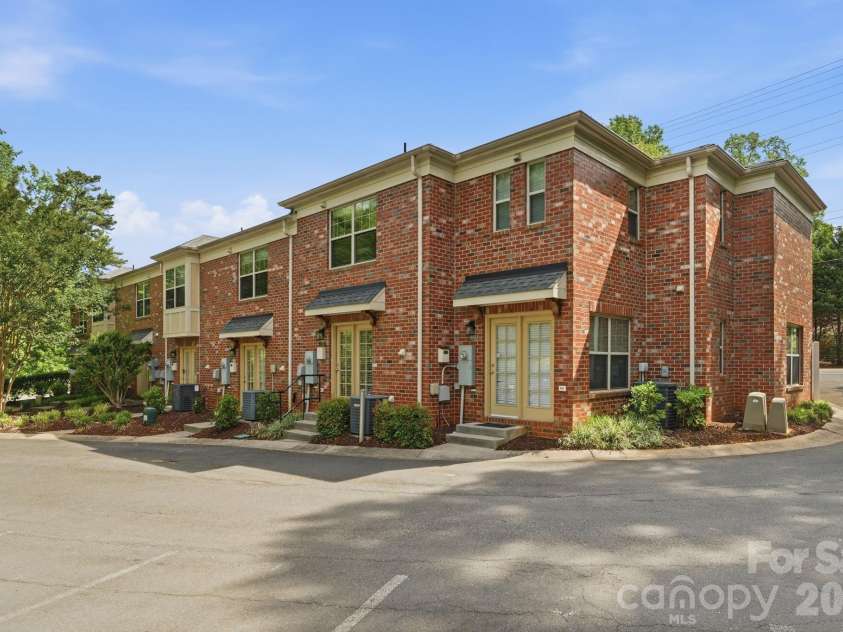 5306-5320 Park Road, Charlotte, NC 28209.  MLS# CAR4393439, YatesRealty ID 31053. 