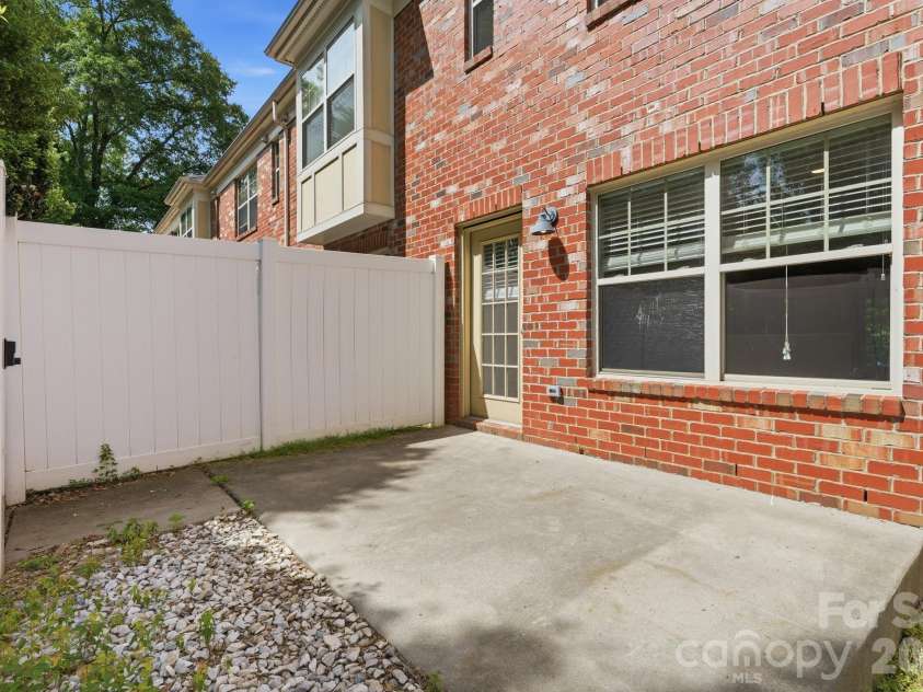 5306-5320 Park Road, Charlotte, NC 28209.  MLS# CAR4393439, YatesRealty ID 31053. 
