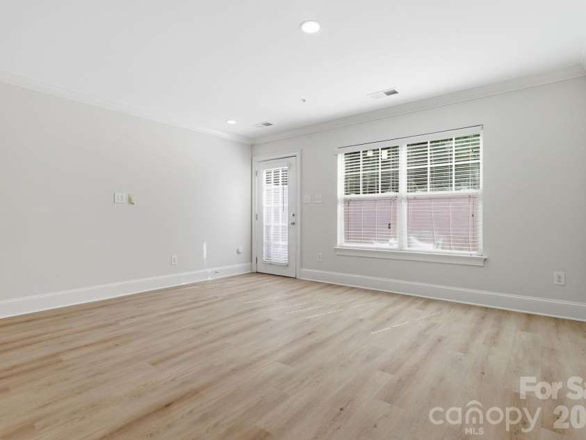 5306-5320 Park Road, Charlotte, NC 28209.  MLS# CAR4393439, YatesRealty ID 31053. 
