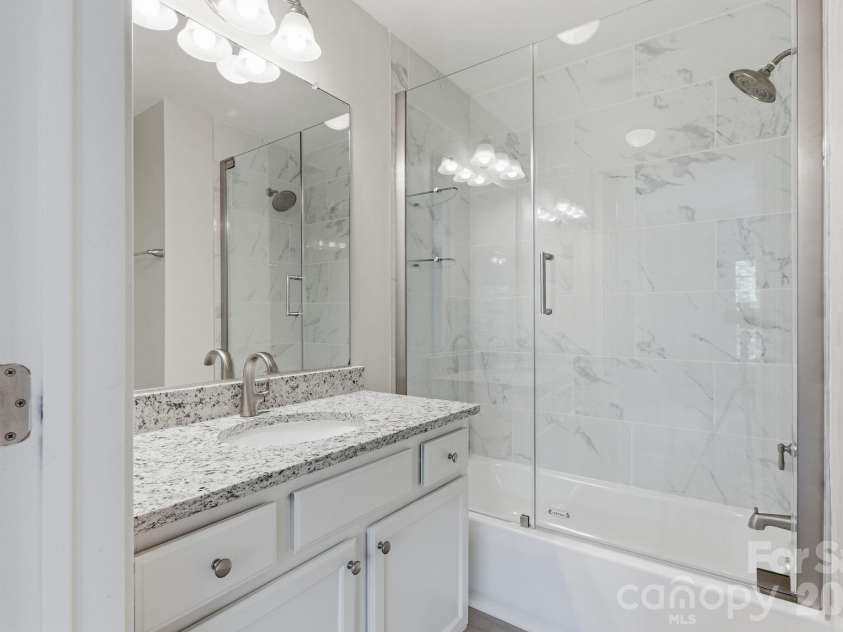 5306-5320 Park Road, Charlotte, NC 28209.  MLS# CAR4393439, YatesRealty ID 31053. 