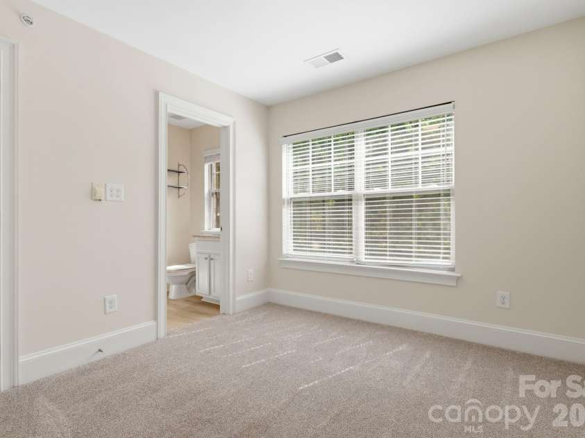 5306-5320 Park Road, Charlotte, NC 28209.  MLS# CAR4393439, YatesRealty ID 31053. 