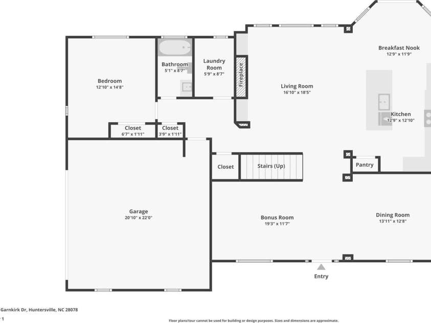 8020 Garnkirk Drive, Huntersville, NC 28078.  MLS# CAR4279896, YatesRealty ID 31053. 