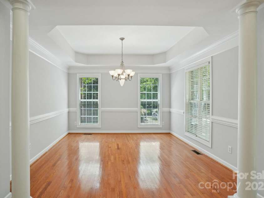 8020 Garnkirk Drive, Huntersville, NC 28078.  MLS# CAR4279896, YatesRealty ID 31053. 